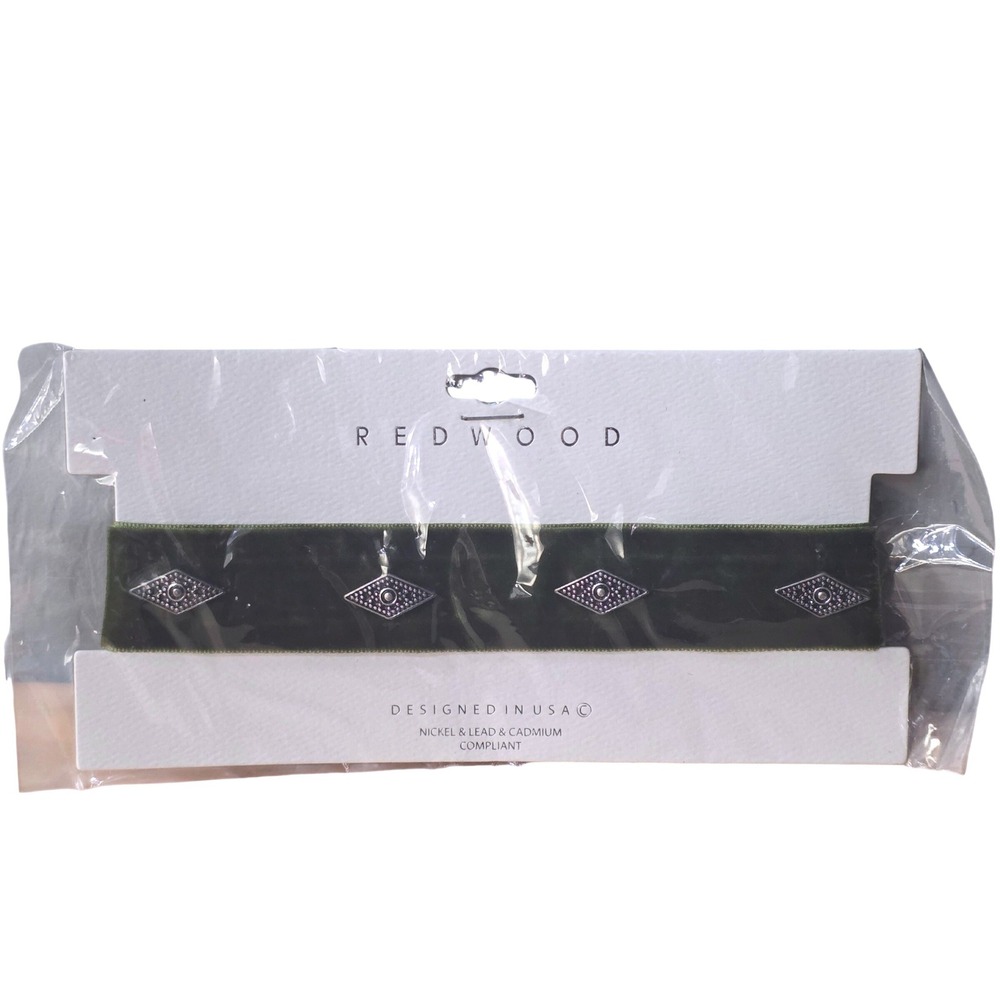 Redwood Olive Green Velvet Western Style‎ Choker Silver Diamond Studded
